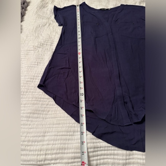 Doe & Rae V-Neck Tunic Button Down Top - NWOT - Size M - Picture 9 of 9